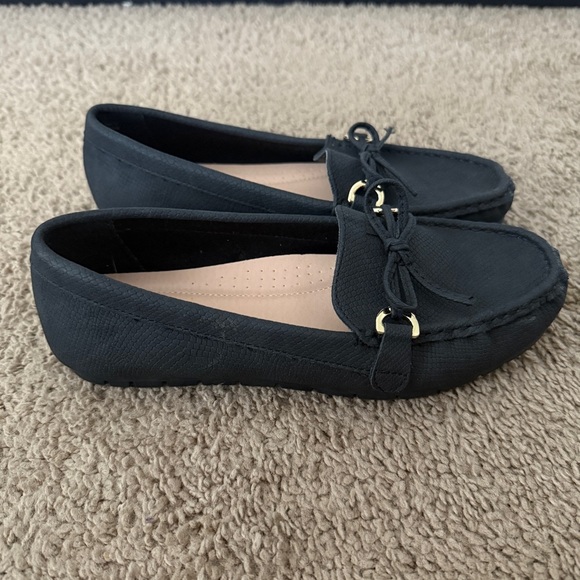 Lauren Blakwell black loafers with bow gold hardware size 6.5 business casual - Picture 3 of 6